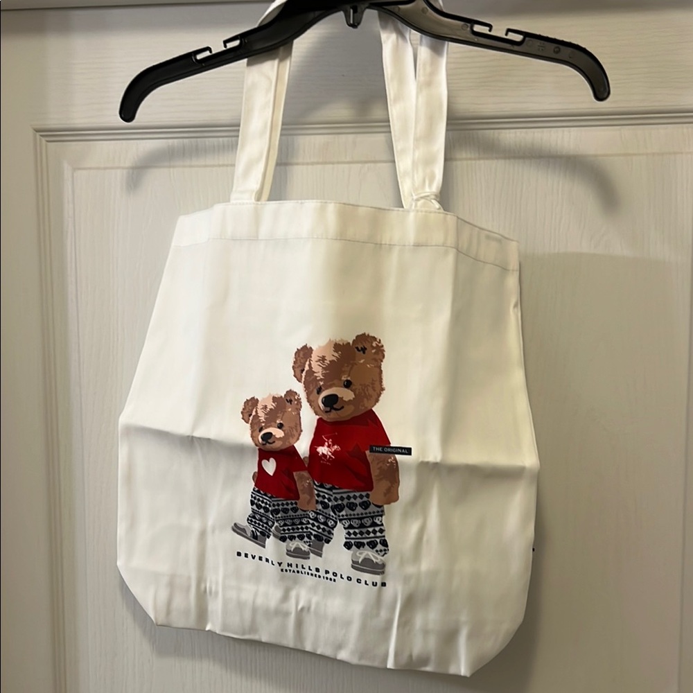 POLO BEVERLY HILLS 16.5 x 16.5 White Tote Bag with Bear Design. STYLISH NWT - Picture 1 of 6